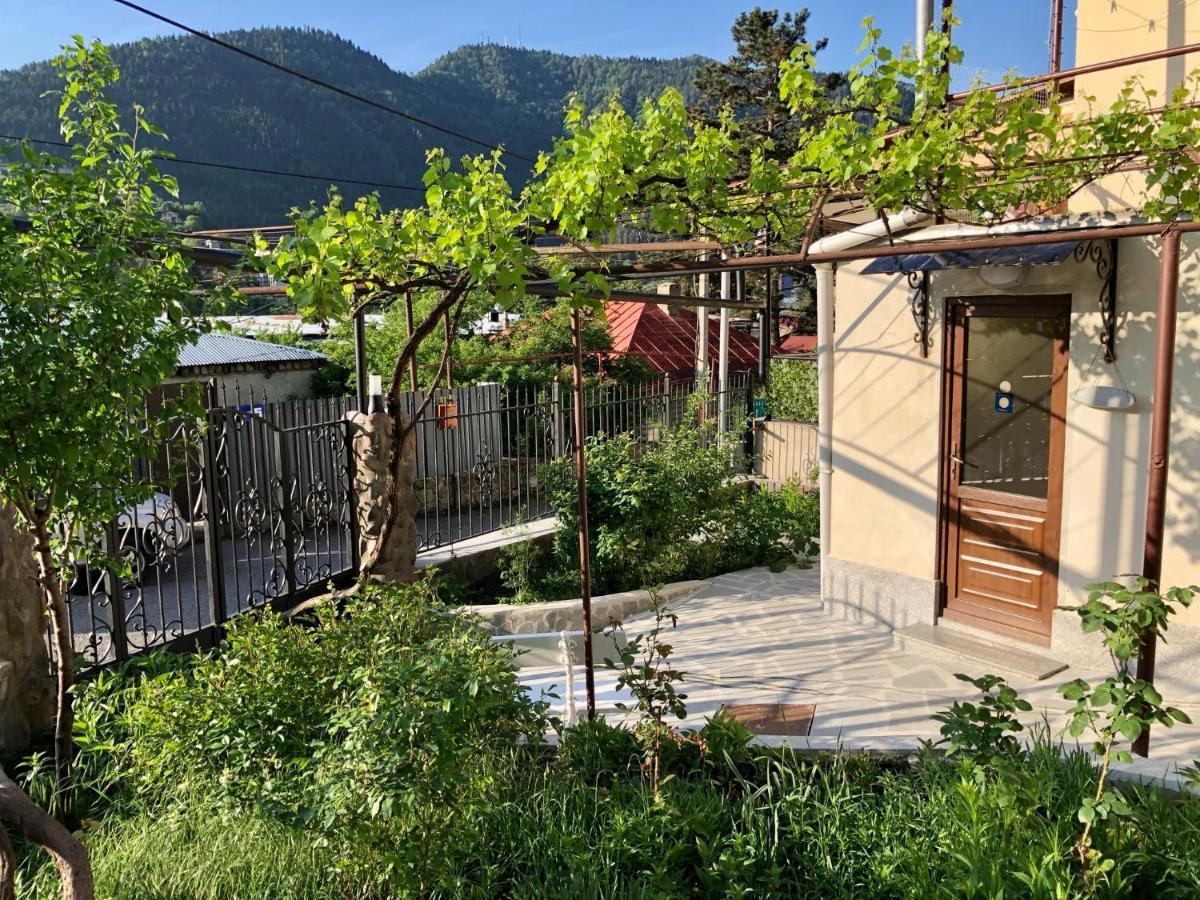 Luxury Apartment At Pirosmani 22 In Central Borjomi Dış mekan fotoğraf
