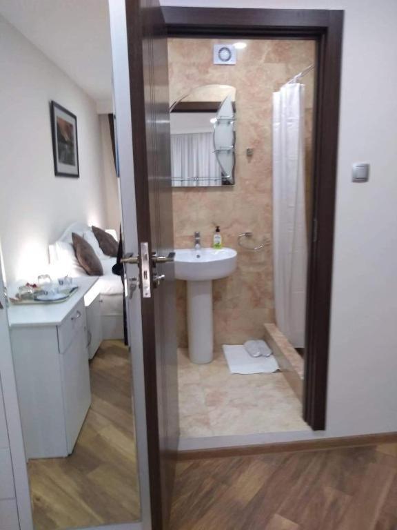 Luxury Apartment At Pirosmani 22 In Central Borjomi Oda fotoğraf